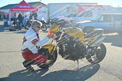 media/Nov-17-2024-Classic Track Day (Sun) [[11951c166c]]/Around the Pits/